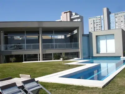 Construtora Tratenge - Residência Belvedere - MG - 2